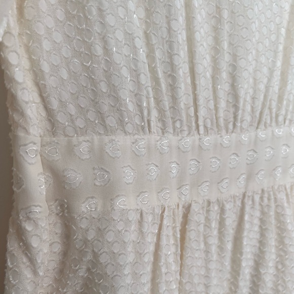 Tory Burch intricate Silk Mini Dress design. Soft & detailed flowers, EUC❣️ - Picture 8 of 11